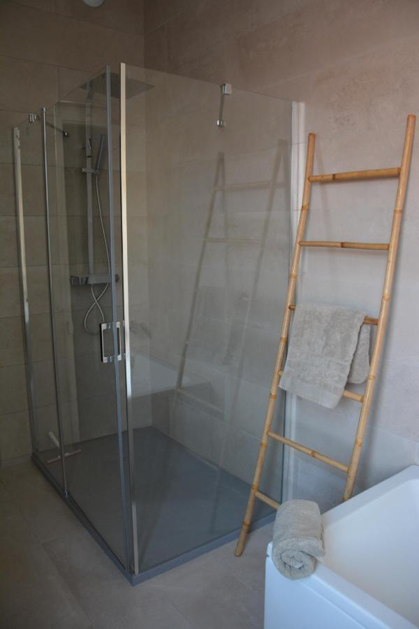 Le Central Wimereux Luaran gambar